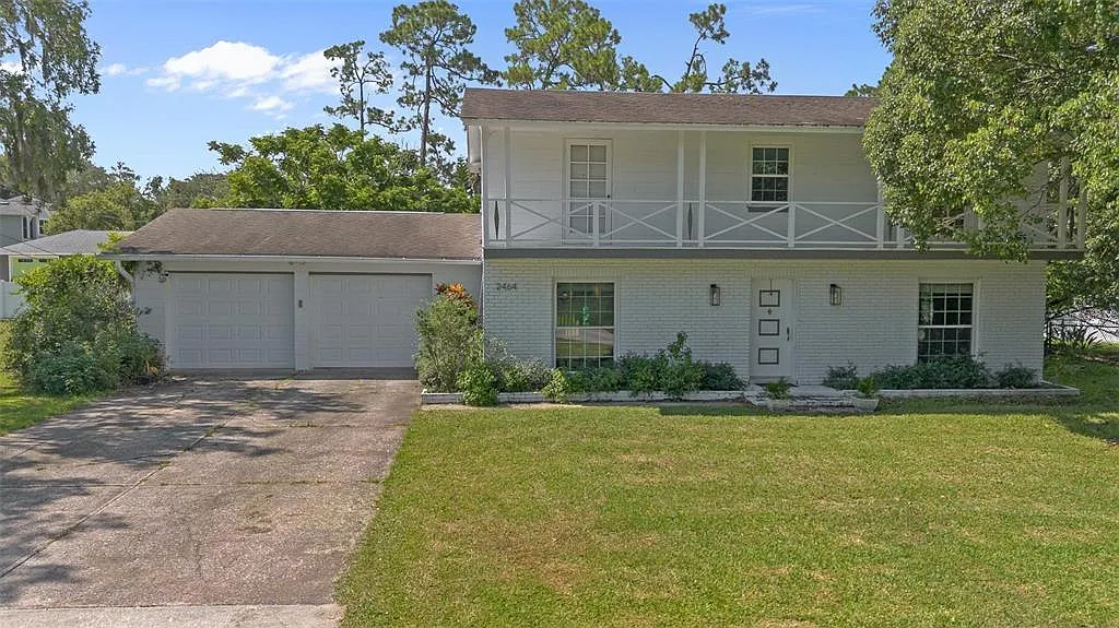 4 bed, 2.5 bath, 1998 sqft, $2,900 — Photo 1