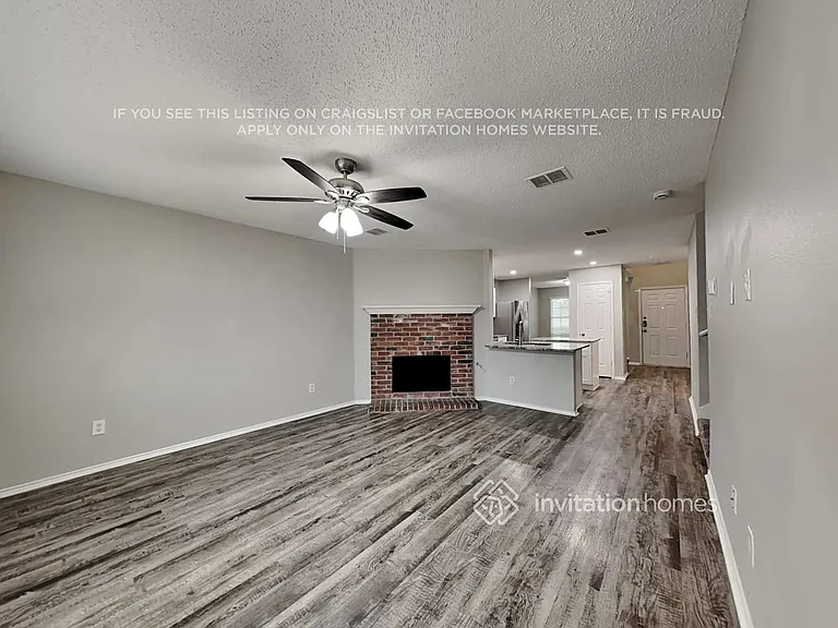 1013 Manassas Dr — Photo 5
