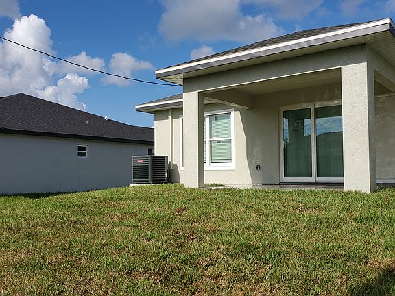 4th image of 4628 SW 7th Pl
