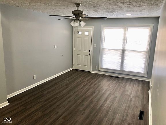 2nd image of 6161 Meadowlark Dr