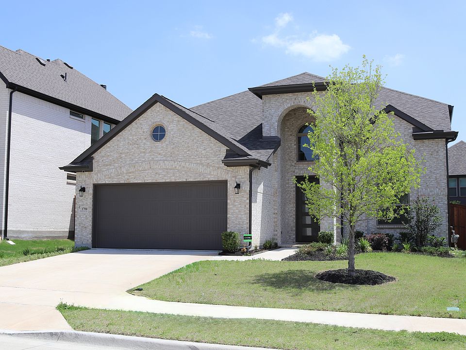 1st image of 1704 Dunbrook Rd