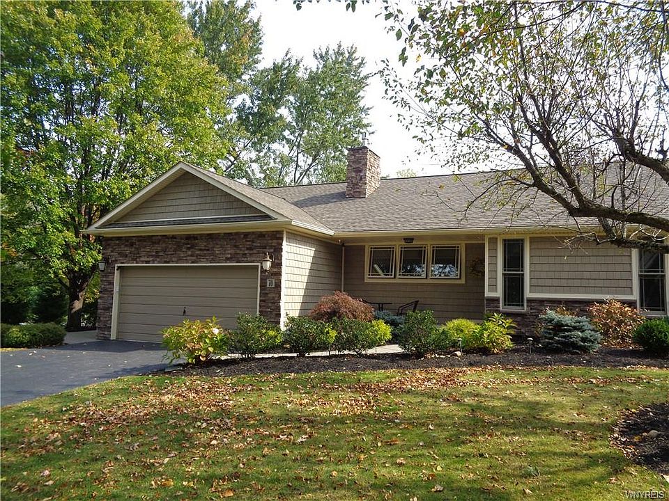 1st image of 70 Fairway Dr