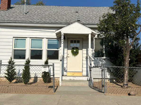620 10th St, Sparks, NV 89431
