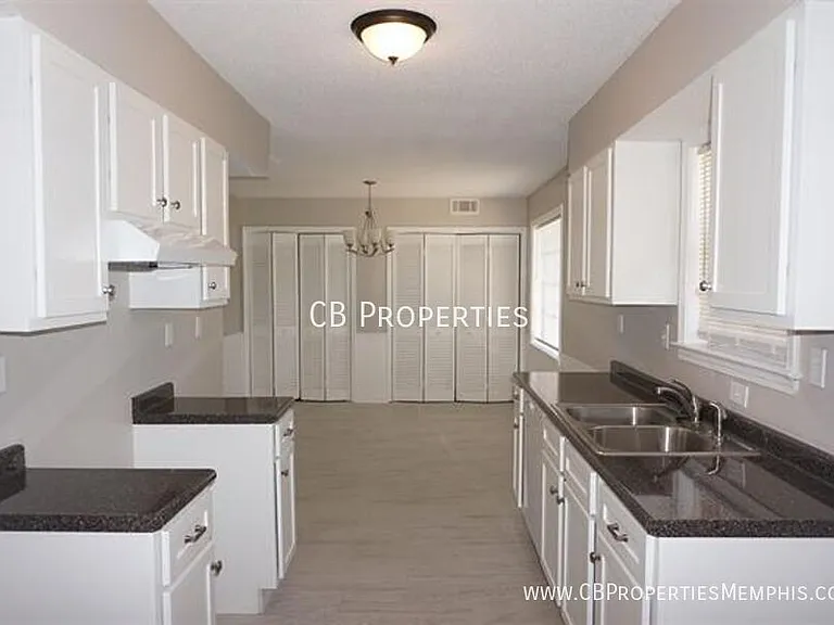 5353 Scrivener Dr — Photo 2