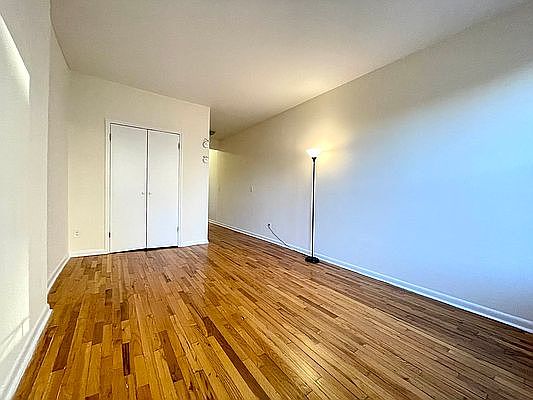 2nd image of 204 W 106th St APT 57