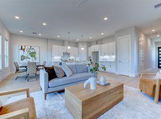 5142 Rosslyn Rd, Houston, TX 77018