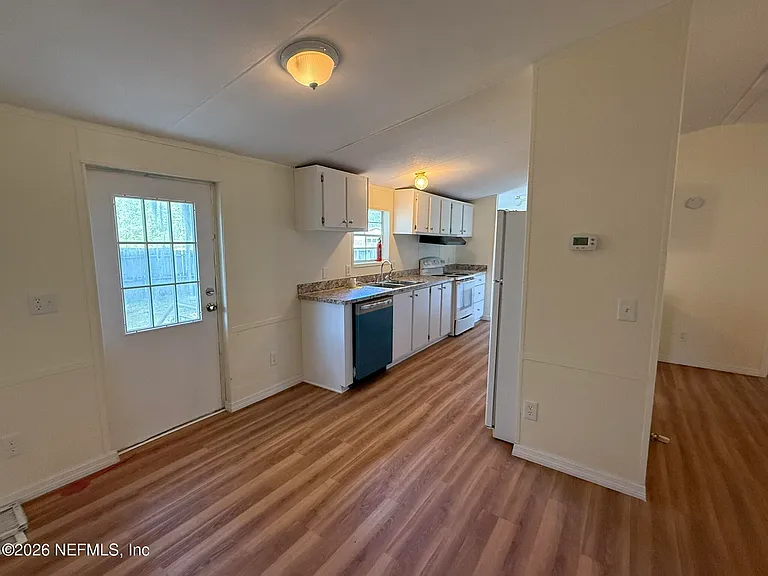 101 Nancy Dr — Photo 5