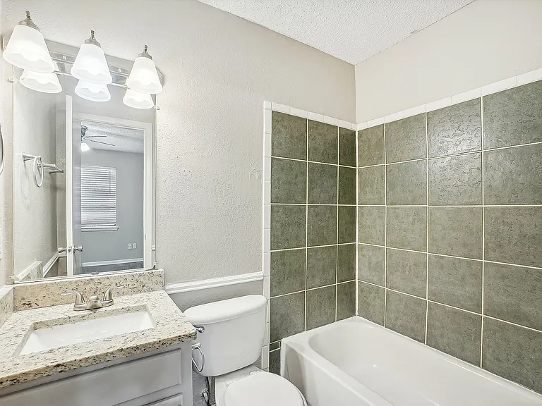 13-web-or-mls-Sappington Pl-011