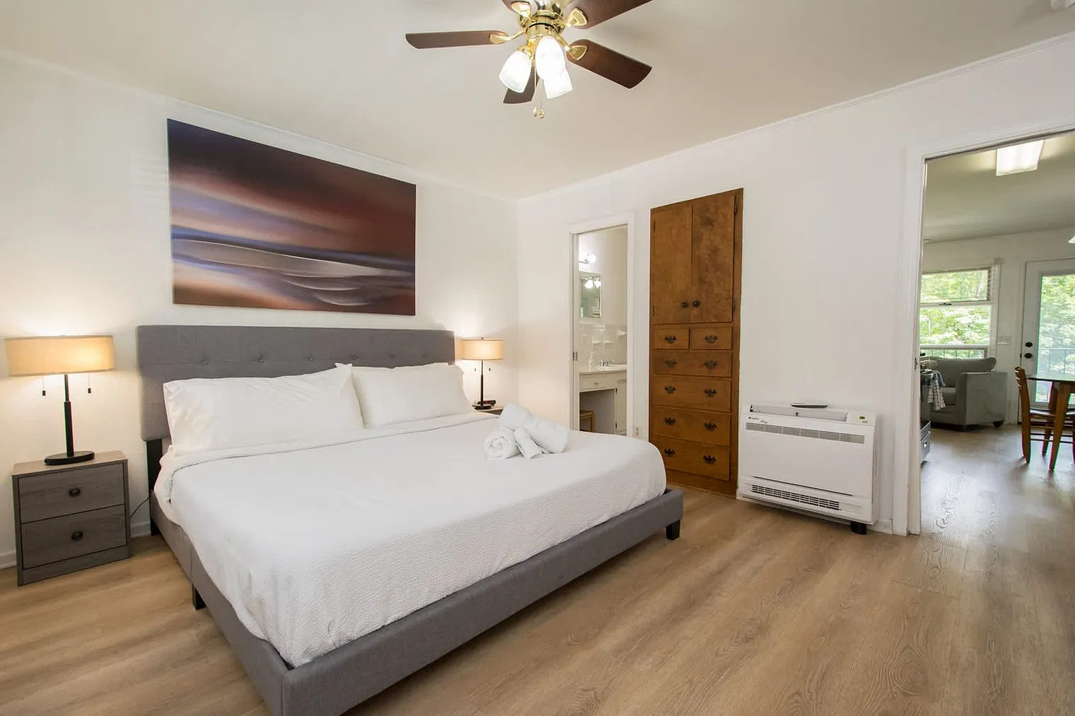 1 bed, 1.0 bath, 592 sqft, $2,213 — Photo 4