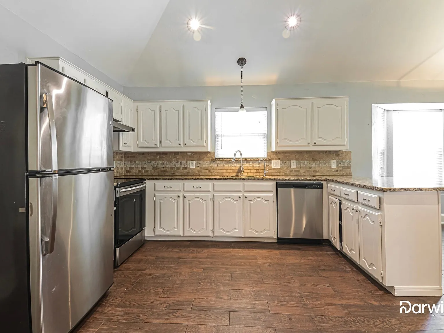 4 bed, 3.0 bath, 2053 sqft, $2,345 — Photo 4