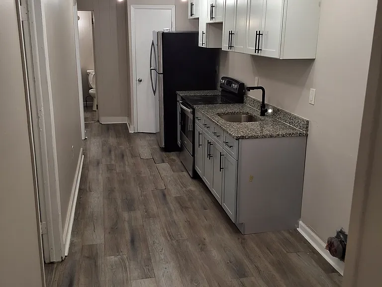 478 N Pennsylvania Ave #3 — Photo 1