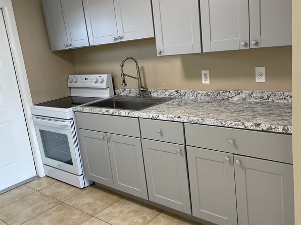 133 NW 10th Ave #5