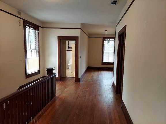 2nd image of 418 Cathcart Ave