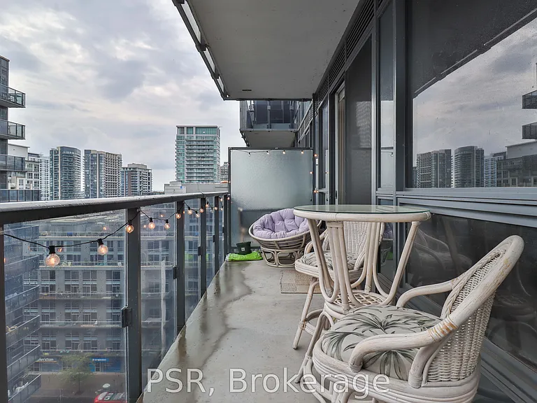 1030 King St W #1134 — Photo 16