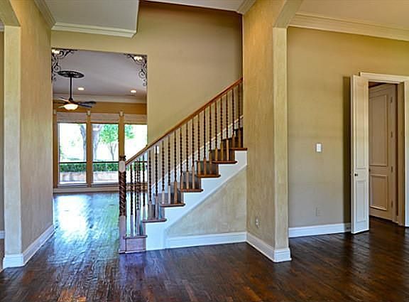 5th image of 7101 Waldon Ct