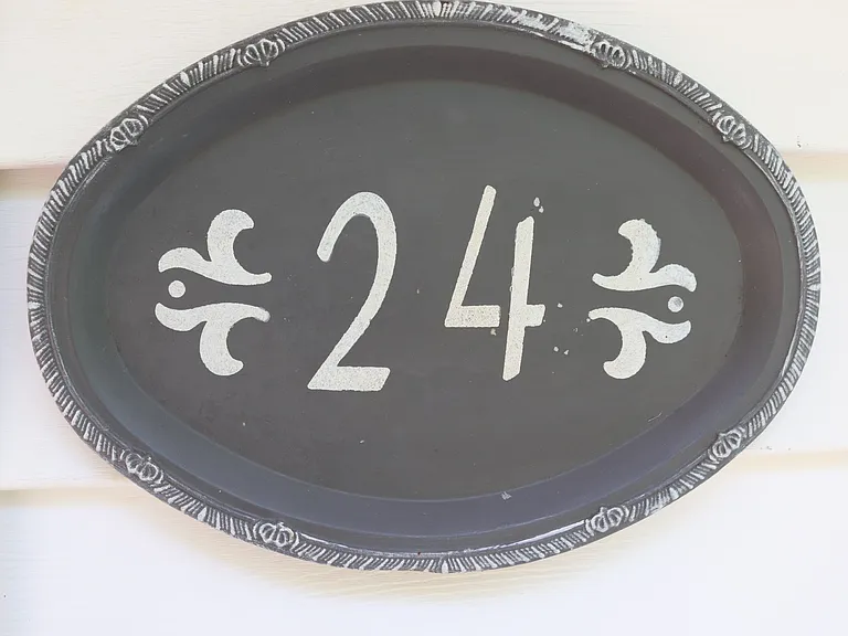 24 Hackney St — Photo 4