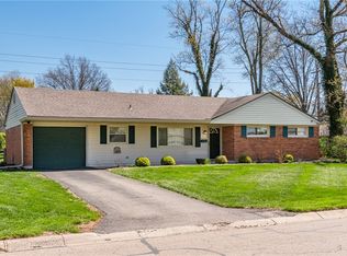 426 Willowhurst Dr, Dayton, OH 45459
