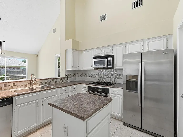 7419 Timber Ridge Trl — Photo 8