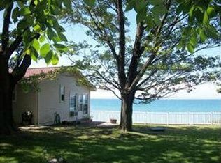 2642 Lake Rd, Silver Creek, NY 14136