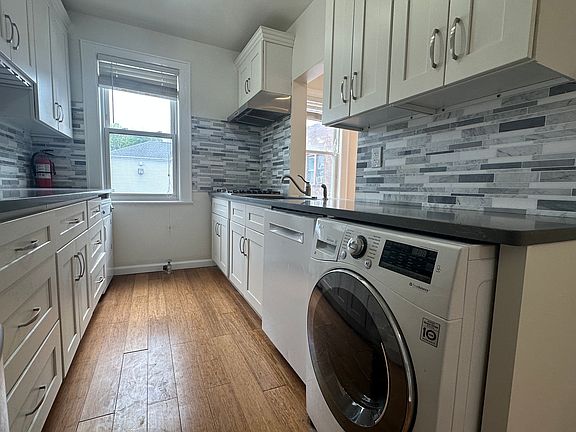 3rd image of 104 E Columbia Ave Floor 2