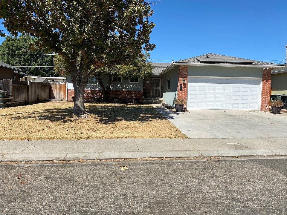 1st image of 975 Terrace Dr