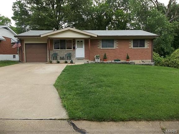 2nd image of 579 Clager Dr