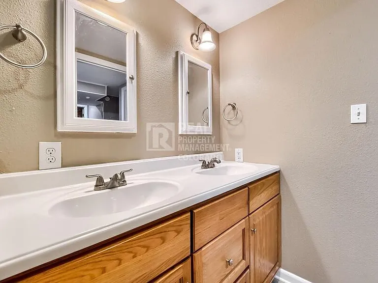 2580 S Carey Way — Photo 21