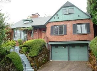 2325 NE Ridgewood Dr, Portland, OR 97212