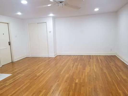 Rented by Frank Valvo Real Estate | media 13