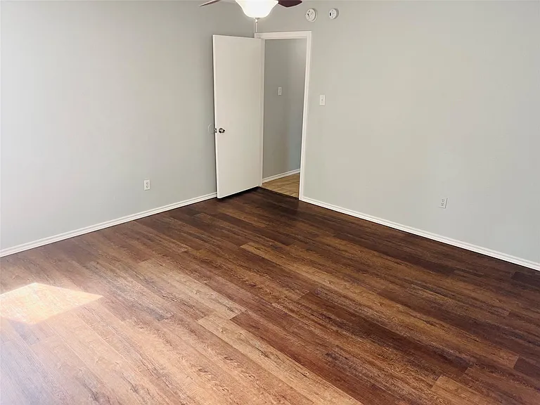 3910 Hidden Glen Dr — Photo 19