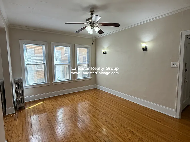 4937 N Whipple St #1E — Photo 16