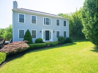 22 Bayview Dr, Brookfield, CT