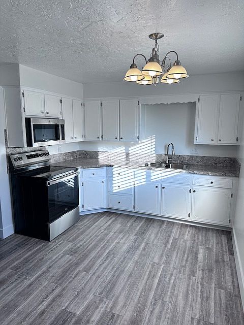 1st image of 1945 Storer St #4