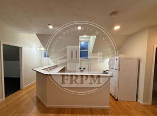 196 Quequechan St, Fall River, MA 02723