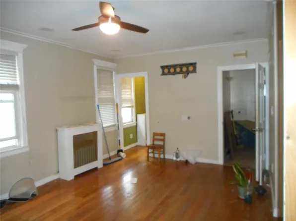 9 Norton Drive, Roosevelt, NY 11575