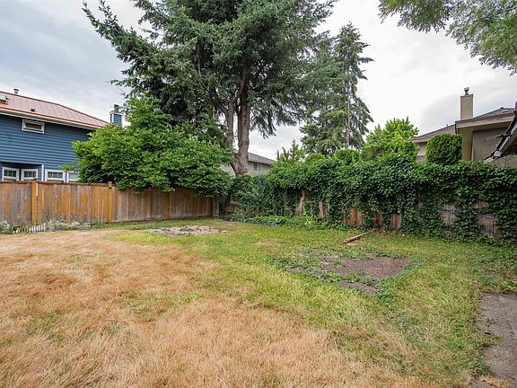 4th image of 7231 Lucas Rd