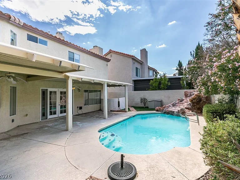 8224 Tivoli Cove Dr — Photo 49