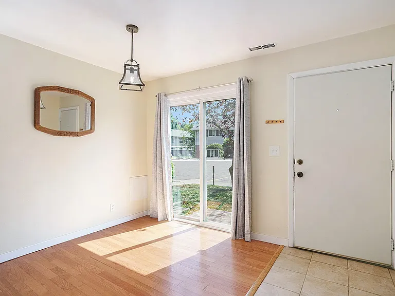 3656 Kenbrooke Ct — Photo 9