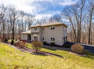 175 Cavan Ln, Glastonbury, CT 06033