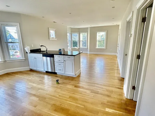 57 Greenleaf Ave, Medford, MA