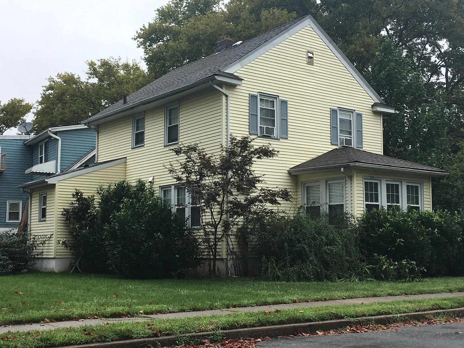 58 Buena Vista Ave — Photo 2