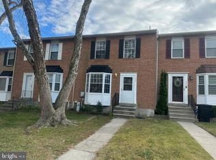 323 Cool Breeze Ct, Pasadena, MD