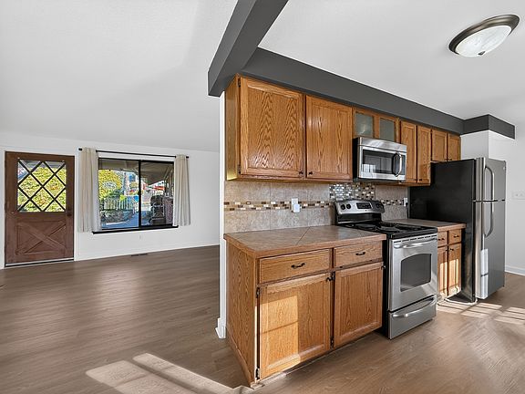 4th image of 6251 3rd Ave NW