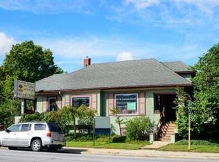 3200 Harlem Ave, Riverside, IL 60546