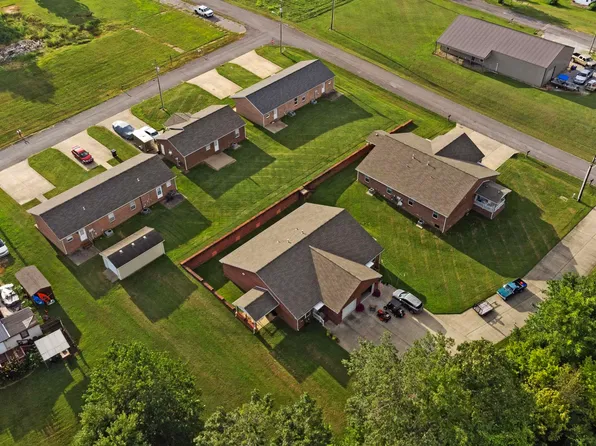 1223/1233 Clyde Elrod Ave, Kevil, KY 42053