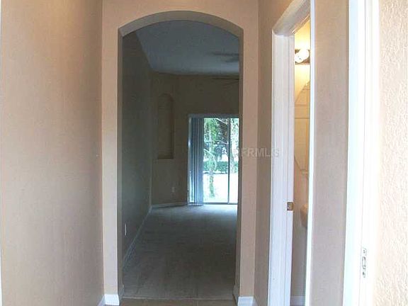 4th image of 2350 Retreat View Cir