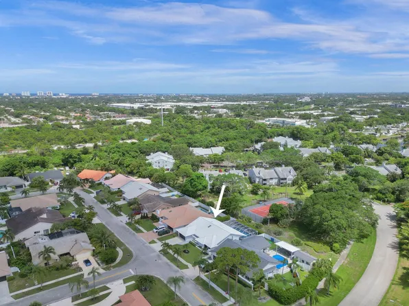 5030 Marina Circle, Boca Raton, FL 33486