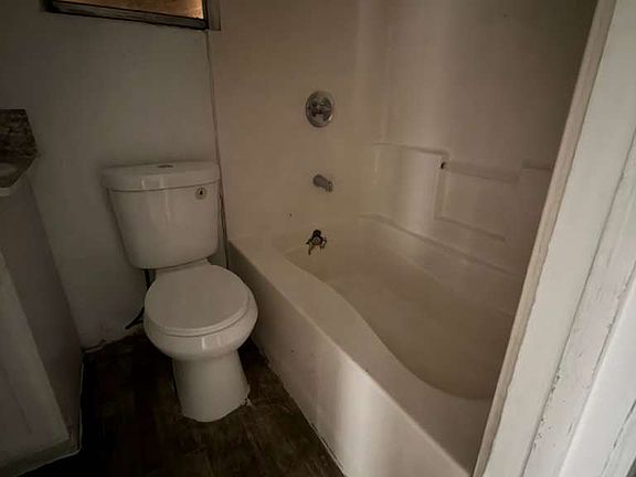 4th image of 1805 Comanche St #A