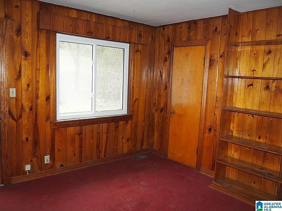 4th image of 1531 Granville Ave