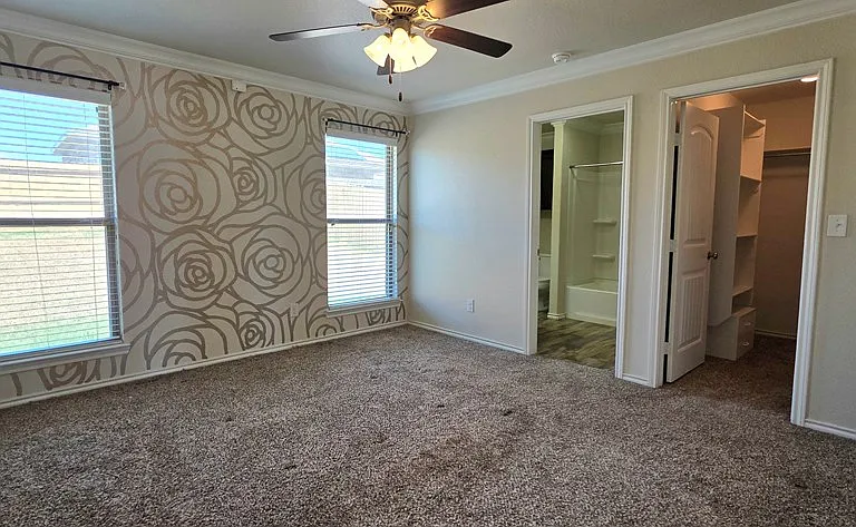 1025 Pine Leaf Pl — Photo 11